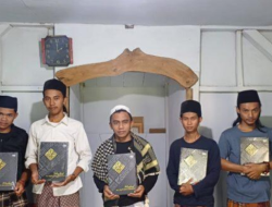 Sat Reskrim Polres Garut Gandeng Media Online Salurkan Al-Quran di Hari ke Tiga Bulan Suci Ramadhan 1445 H