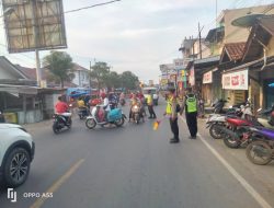 Satgas Ops Ketupat Lodaya 2024 Perbaiki Tolo-Tolo Rusak di Jalur Pantura Indramayu