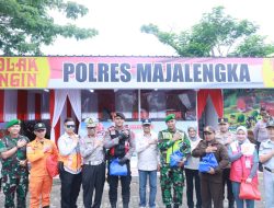 Kapolres Majalengka Sambut Kunjungan Menteri Perhubungan di Pos Yan Ops Ketupat Lodaya 2024 Rest Area KM 166 Tol Cipali