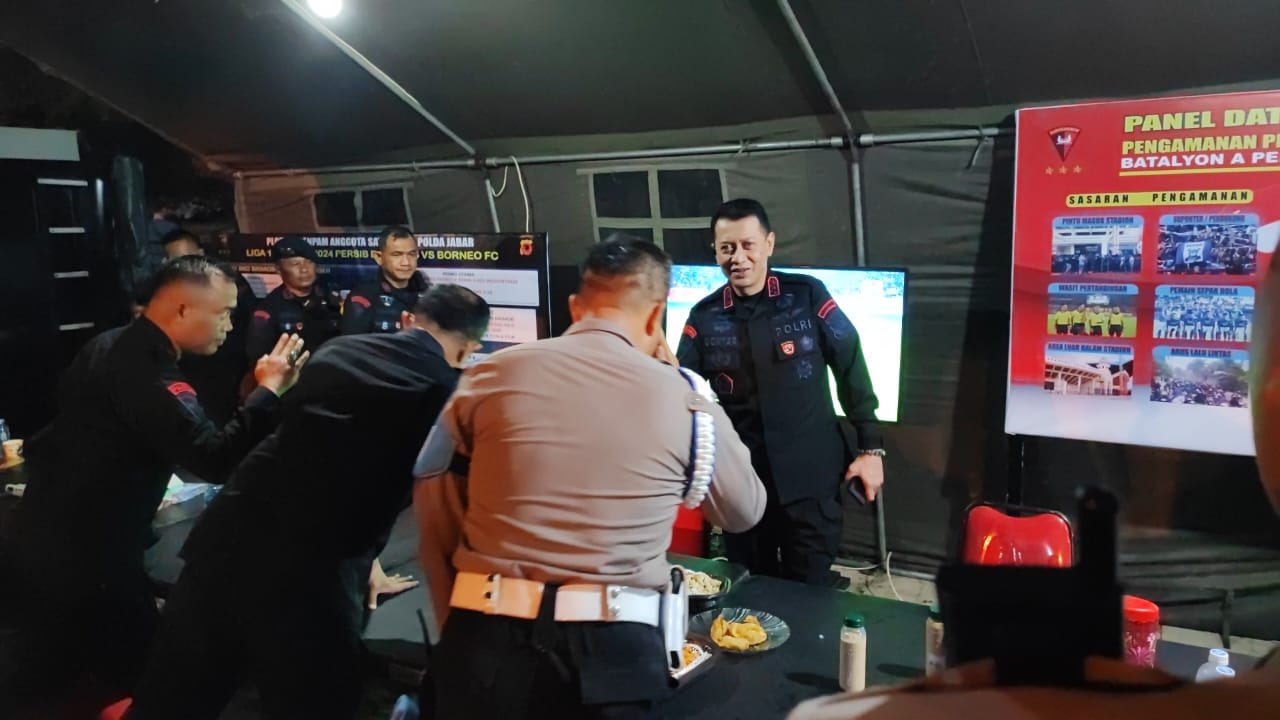 Dansat Brimob Jabar Pimpin Pasukan Amankan Pertandingan Persib VS Borneo FC