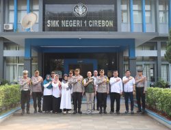 Polres Cirebon Kota Gelar Police Goes to School & Safety Riding di SMKN 1 Cirebon