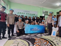 Propam Polda Jabar Berbagi Kebahagiaan dengan Anak Yatim di Panti Asuhan Anak Shaleh