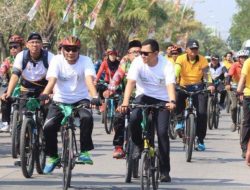 Peringati Hari Santri Nasional 2024, Kapolres Indramayu Ikuti Super Fun Bike “Gowes Asik Nambah Bebaturan”