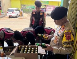 Polres Majalengka Bersihkan Cikijing dari Peredaran Miras, 117 Botol Disita