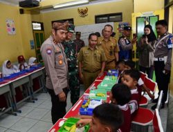 Menuju Generasi Emas: Program Makan Siang Gratis di Jawa Barat Dimulai, Polisi Kawal Pelaksanaan