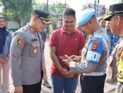 Polres Karawang Patuhi Instruksi Kapolri, Periksa Ponsel Seluruh Personel untuk Cegah Keterlibatan Judi Online