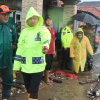 Kapolres Indramayu Tinjau Langsung Warga Terdampak Banjir Rob di Eretan Kulon