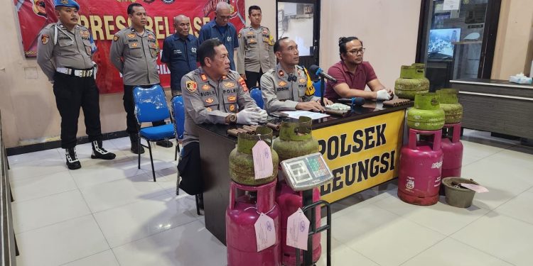 Polsek Cileungsi Berhasil Ungkap Penyalahgunaan Gas LPG Bersubsidi, Ratusan Tabung Diamankan