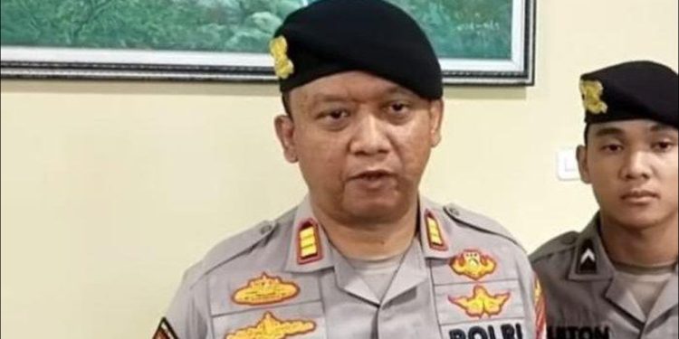 Polres Cianjur Gerebek Rumah Produksi Miras Oplosan, Ratusan Liter Diamankan