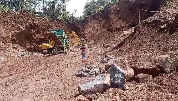 Polda Jabar bersama Satreskrim Polres Tasikmalaya Kota Tutup Tambang Pasir Ilegal
