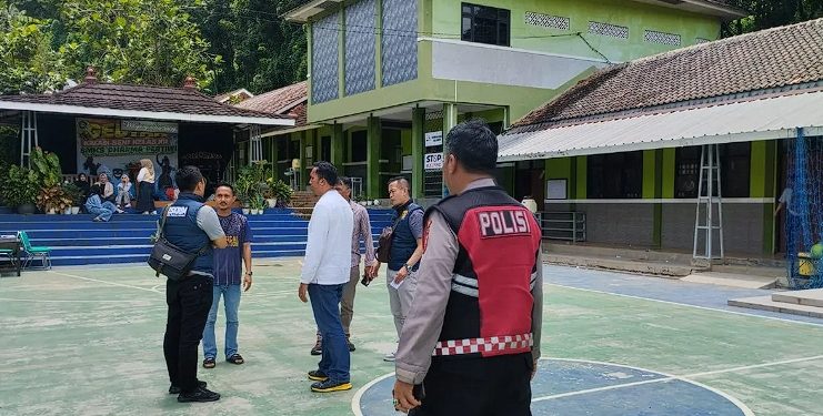 Polres Cimahi Dalami Kematian Siswa SMK Saat Pentas Seni, Diduga Lakukan Adegan Bunuh Diri Secara Nyata