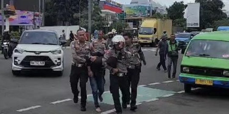 Polisi Amankan Pelaku Pembawa 500 Butir Obat Terlarang di Sekitar Alun-Alun Bogor
