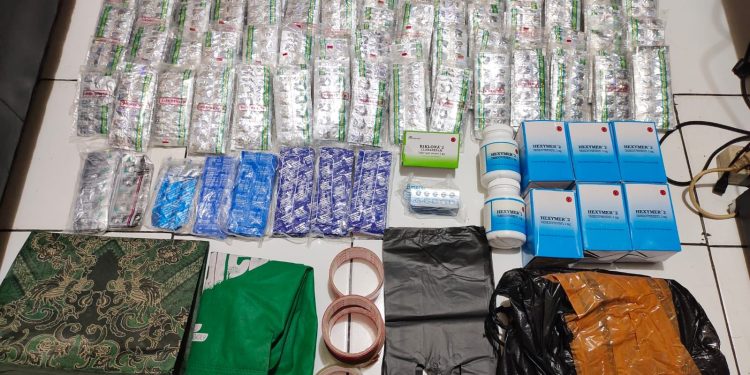 Polres Sukabumi Kota Berhasil Ungkap Peredaran Obat Keras Terbatas: Amankan Dua Tersangka, Sita Puluhan Ribu Butir Obat