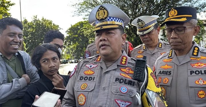 Polda Jabar Batasi Truk Sumbu Tiga Jelang Mudik Lebaran 2025