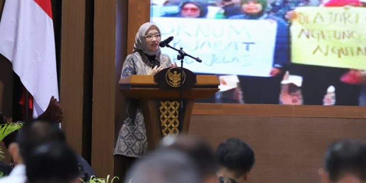 Menteri PANRB Apresiasi Peran Strategis Korlantas Polri dalam Kelancaran Arus Mudik 2025