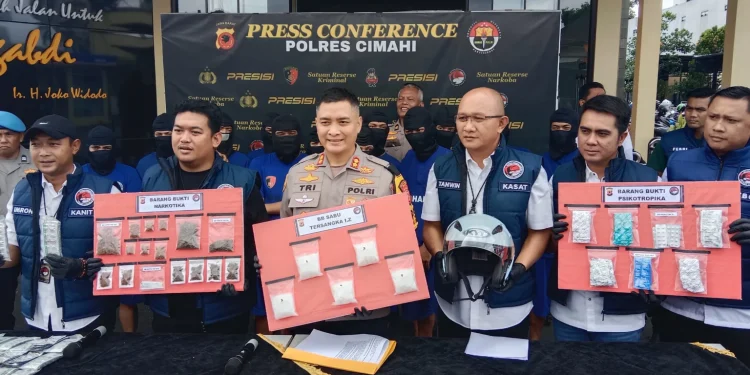 Polres Cimahi Berhasil Ungkap 15 Kasus Narkoba Selama Ramadan: 20 Tersangka Ditangkap, Barang Bukti Miliaran Rupiah Diamankan