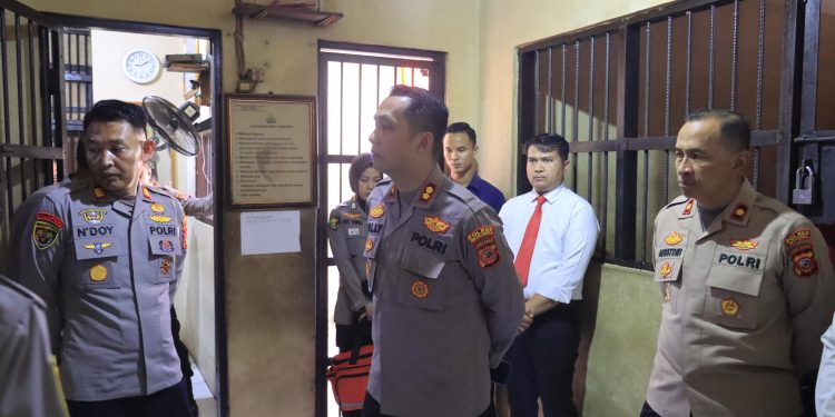 Kapolres Majalengka Tinjau Ruang Tahanan, Pastikan Keamanan dan Kesehatan Tahanan Terjaga