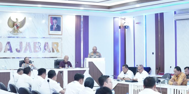 Puslitbang Polri Gelar FGD Bahas Peran Polri Dalam Menanggulangi Kejahatan Siber