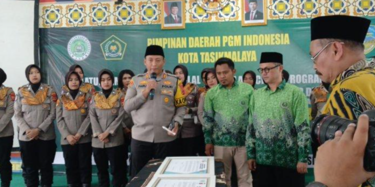Polres Tasikmalaya Kota Luncurkan Program “Polwan Mengajar di Madrasah”