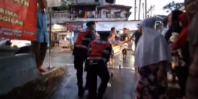 Sigap, Polisi Sukabumi Selamatkan Warga Sakit Jantung