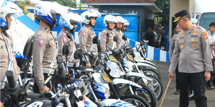 Kapolres Bogor Cek Kendaraan Dinas, Pastikan Siap Operasional