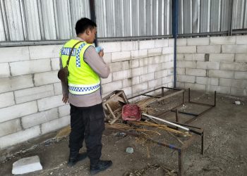 Pastikan Mudik Aman dan Lancar, Polres Indramayu Tertibkan Penyapu Koin di Jembatan Sewo