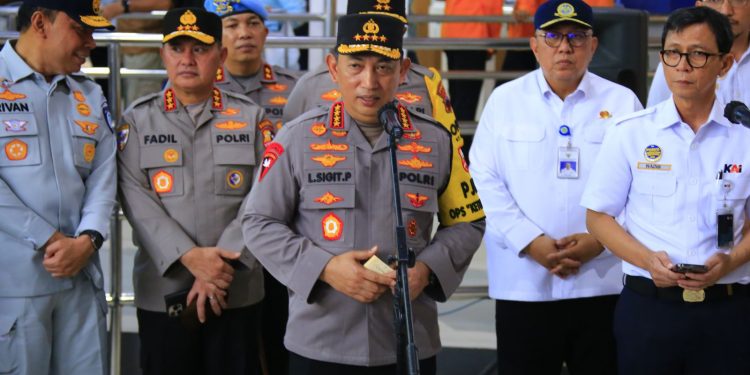 Kapolri Prediksi Puncak Arus Balik Lebih Tinggi Dibanding Arus Mudik