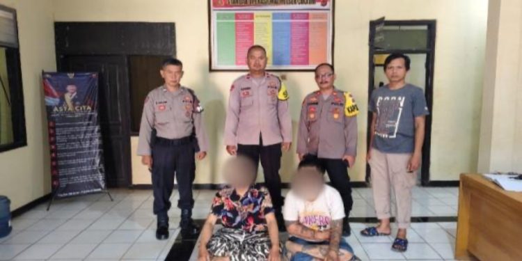 Polisi Subang Ringkus Dua Preman yang Lakukan Pemalakan dan Penganiayaan Sopir Truk