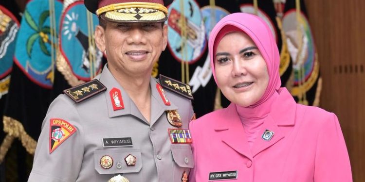 Wakapolda Jabar dan Pejabat Utama Beri Ucapan Selamat atas Kenaikan Pangkat Kapolda Jabar Jadi Komjen