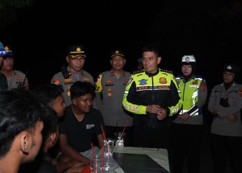 Kapolres Cirebon Kota Pimpin Patroli Edukatif, Bentuk Generasi Muda yang Tangguh dan Berakhlak Mulia
