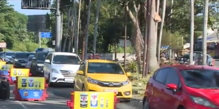 Antisipasi Kemacetan, Polres Bogor Terapkan One Way di Puncak