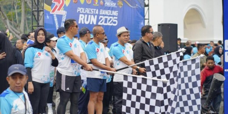 Ribuan Peserta Ramaikan Polresta Bandung Run 2025, Semarakkan Hari Bhayangkara ke-79