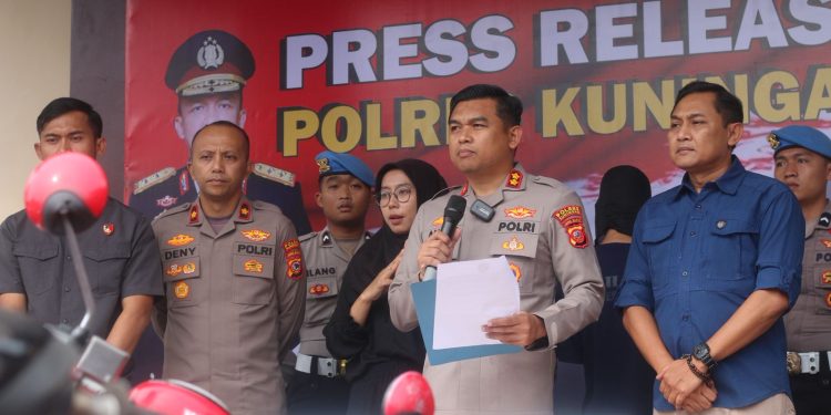 Polres Kuningan Ungkap Kasus Curanmor, Tiga Tersangka Ditangkap, 13 Motor Tanpa Dokumen Ditemukan