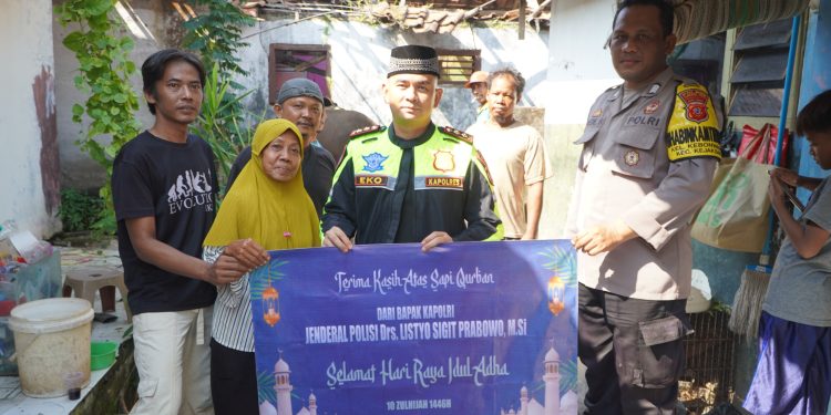 Dari Kapolri untuk Cirebon: Qurban Mengikat Persaudaraan di Hari Raya Idul Adha