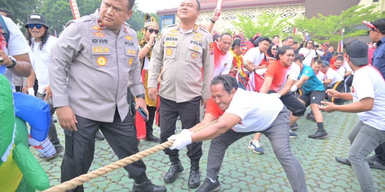 Meriahkan Hari Bhayangkara ke-79, Polda Jabar Gelar Lomba Unik dan Berbagi dengan Masyarakat