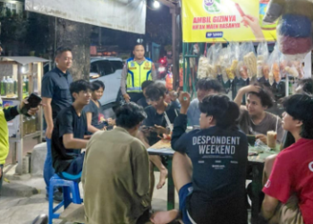 Polresta Cirebon Gelar Patroli Malam, Sosialisasikan Jam Malam Pelajar