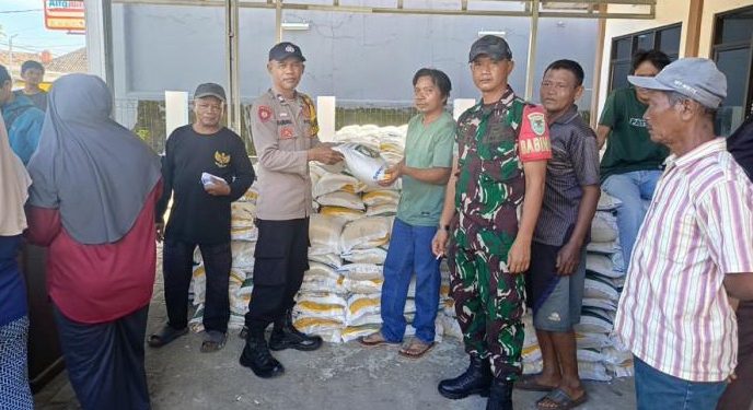 Polres Subang Kawal Penyaluran Bantuan Beras Bulog, Pastikan Tepat Sasaran