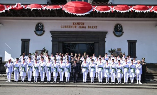 Kapolda Jabar Hadiri Pengukuhan Paskibraka Tingkat Provinsi Jawa Barat, Dukung Generasi Muda Berprestasi