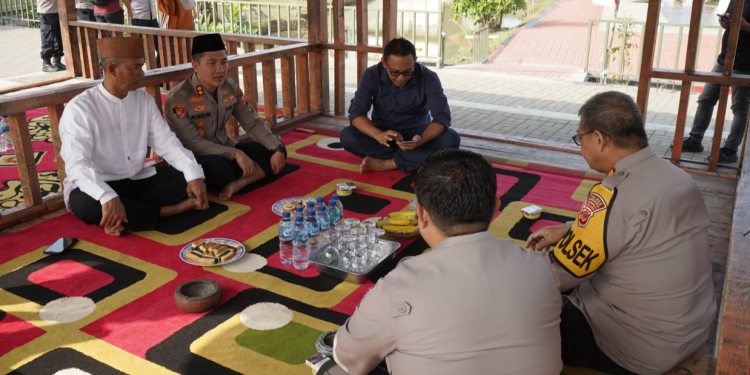 Kapolres Purwakarta Jalin Silaturahmi dengan Tokoh Agama dan Masyarakat di Plered