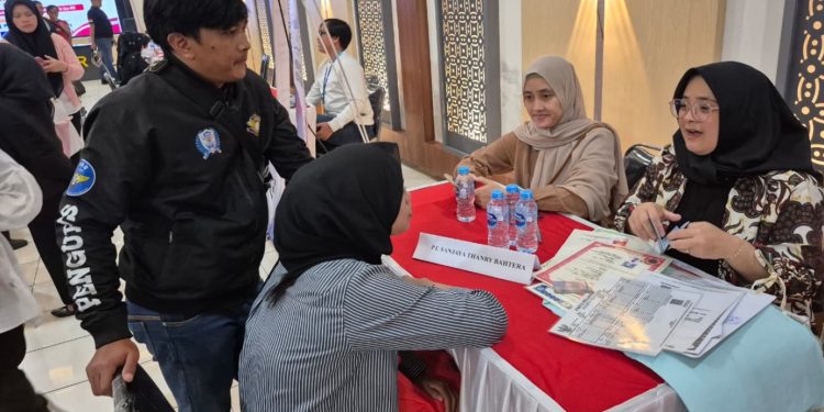Polres Cianjur dan Pemkab Gelar Job Fair Jelang HUT RI, Ratusan Pencari Kerja Antusias Ikuti Validasi dan Wawancara