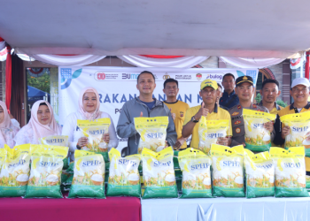 Kapolres Majalengka Pantau Langsung Penyaluran Beras Murah di CFD, Pastikan Tepat Sasaran