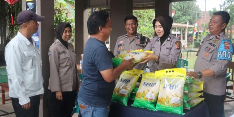 Polres Subang Gelar Gerakan Pangan Murah di Kalijati, Bantu Warga Hadapi Kenaikan Harga