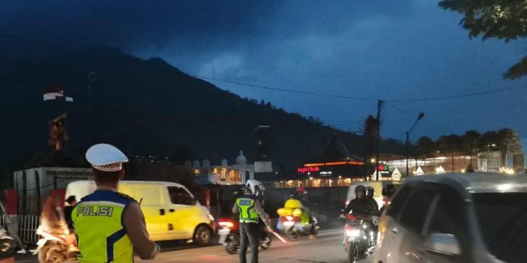 Antisipasi Kepadatan Lalu Lintas, Polres Garut Berlakukan Rekayasa Lalu Lintas di Jalur Selatan