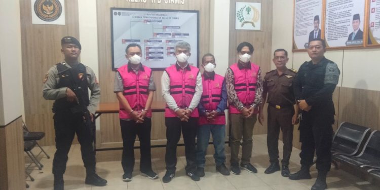 Polres Ciamis Kawal Ketat Pemindahan Tersangka Korupsi Pembangunan SMK Negeri 1 Cijeungjing, Kerugian Negara Capai Rp2,7 Miliar