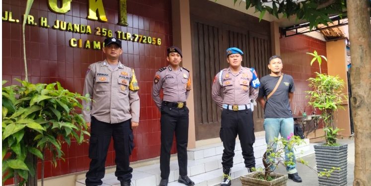 Pastikan Ibadah Kondusif, Polsek Ciamis Jamin Keamanan di GKI Ciamis