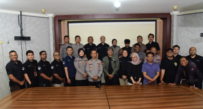 Polrestabes Bandung Gelar Syukuran Hari Jadi ke-74 Humas Polri, Perkuat Sinergi dengan Mitra Media