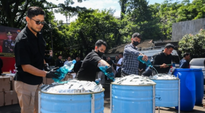Polrestabes Bandung Musnahkan Jutaan Butir Obat Keras Ilegal, Bukti Keseriusan Aparat Berantas Narkoba