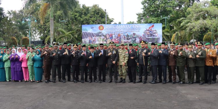 Kapolres Ciamis Hadiri Peringatan HUT ke-80 TNI, Wujudkan Sinergitas TNI-Polri