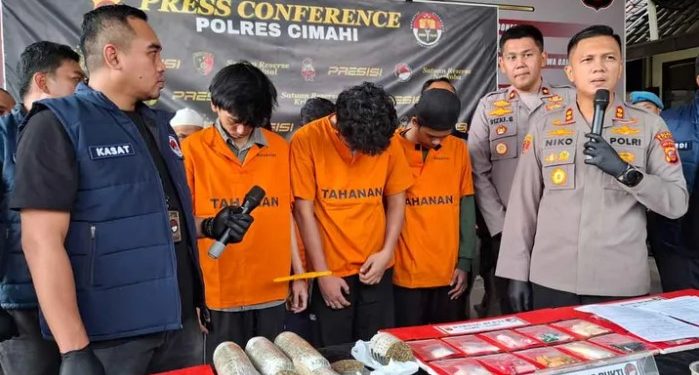 Alarm Serius di Kota Cimahi: Polisi Bongkar Pabrik Tembakau Sintetis Rumahan yang Libatkan Pelajar SMA
