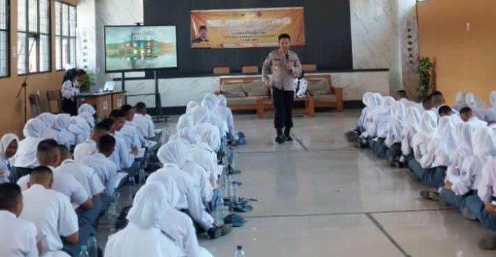 Polres Sumedang Gembleng Paskibra dengan Nilai Kedisiplinan dan Kepemimpinan